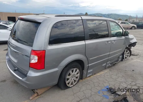 2015 Chrysler Town & Country Touring from USA, damaged, VIN 2C4RC1BG0FR673383